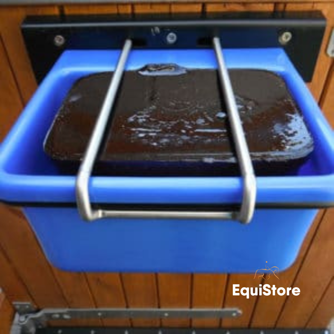 Horslyx 5kg Holder a wall mounted lick holder for your horses stable.