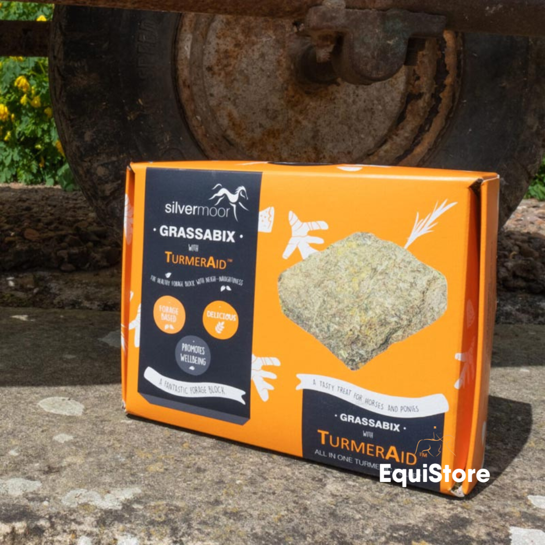 Grassabix with Tumeraid, dried grass horse treats.